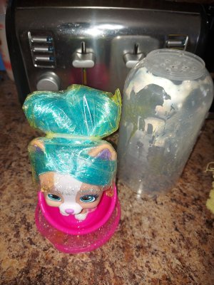 Vip Pets - Glitter Twist Hair Reveal Doll 