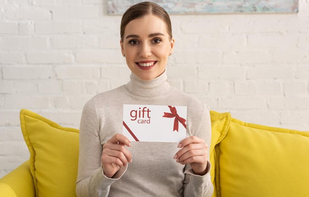 Artistic Ways to Make Gift Cards More Personal and Special